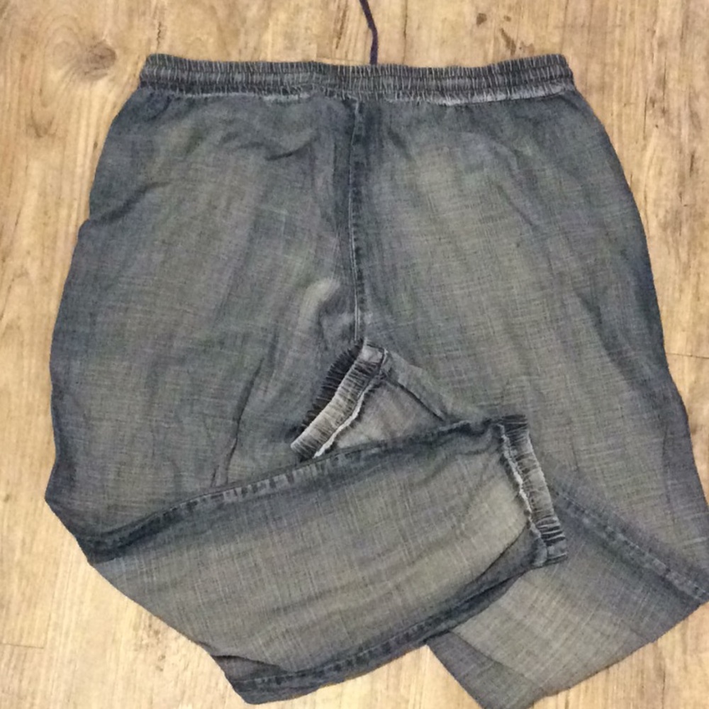 Cloth and Stone👖 - Picture 3 of 4